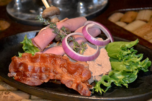 Dyrelægens Natmad selskabsmad-smørrebrød-dyrelægens-natmad